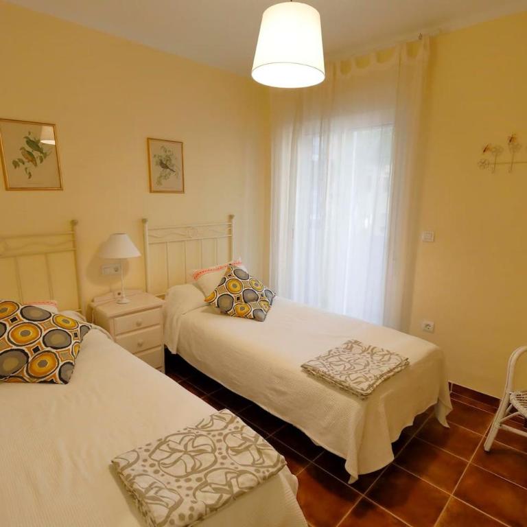 At the center & very close to the Paseo beach, with double garage, renovated and fully equipped apartment - Apartamento de 3 dormitorios - 11