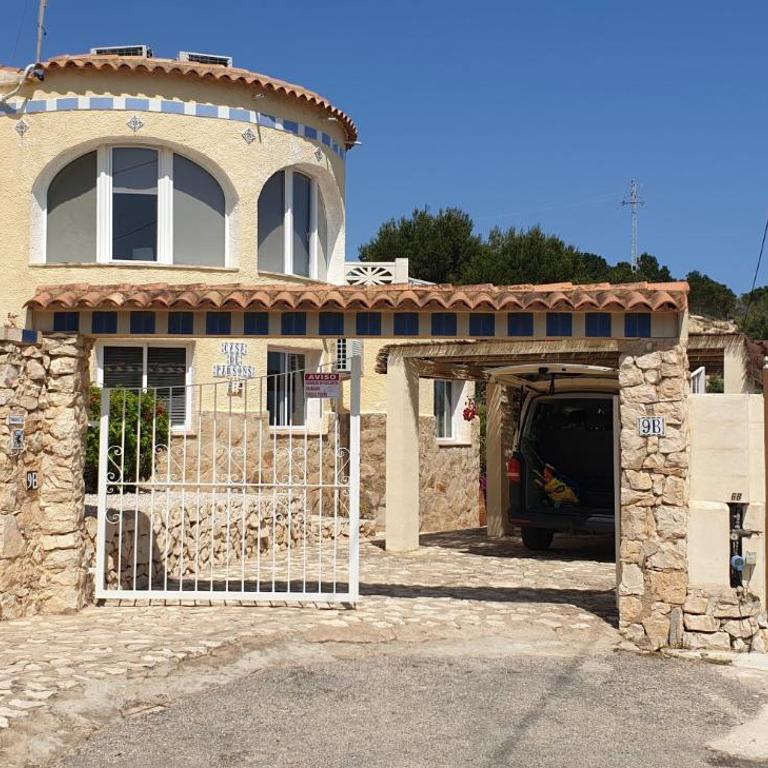 CASA DE PERSONAS - Villa - 10