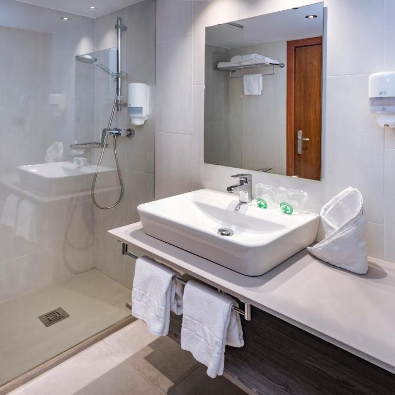 4R Miramar Calafell - Habitación Doble con vistas al mar (2 adultos) - 3