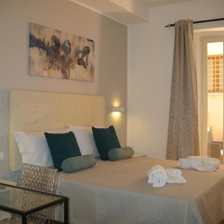 Bed&Bed Tommaso Fazzello only rooms - Camera Tripla con Terrazza - 7