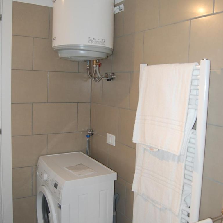 Appartamenti CORRIDONI - Appartamento con 2 Camere da Letto - 7