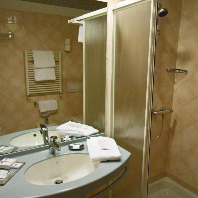 Hotel Sportsman - Camera Comfort Doppia Matrimoniale/con Letti Singoli - 1