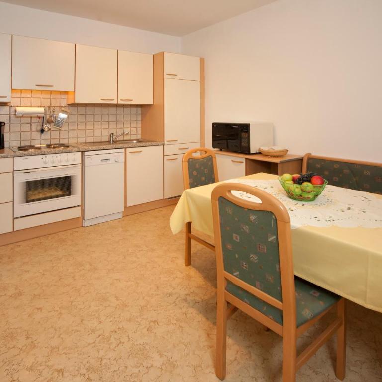 Ferienwohnung Zechner - Apartment mit Terrasse - 1