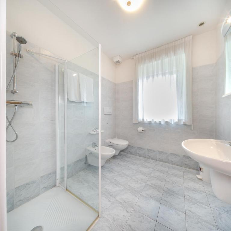 Hotel Karinhall - Suite Familiare con Terrazza - 1