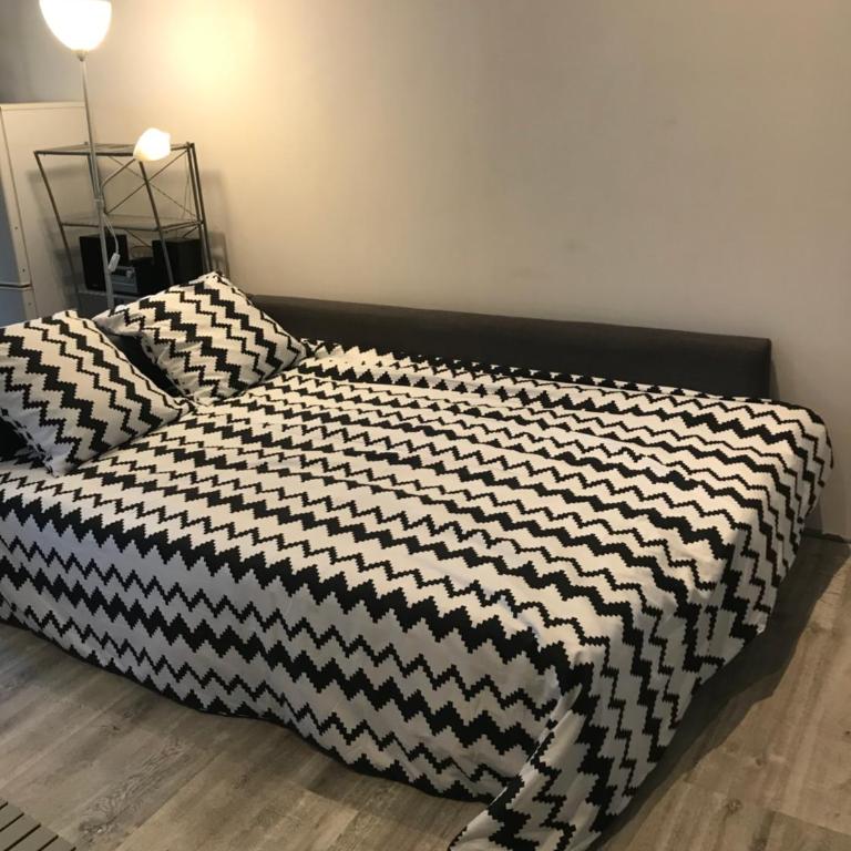 Charmant T2 au calme proche centre - One-Bedroom Apartment - 7
