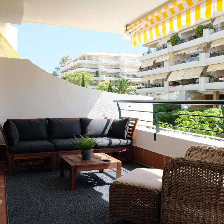 luxury modern apartment with terrace, pool and garage! - Apartamento de 2 dormitorios - 10