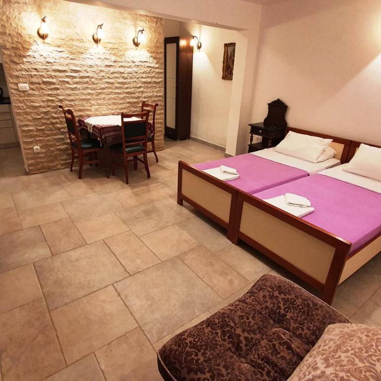 R&B Apartments - Studio sa Terasom - 3