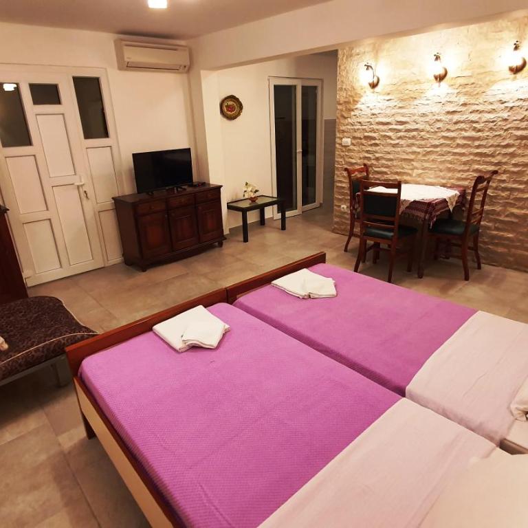 R&B Apartments - Studio sa Terasom - 4