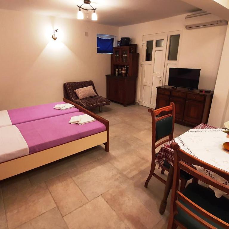 R&B Apartments - Studio sa Terasom - 5