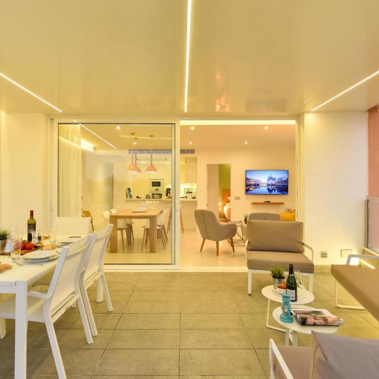 Mogan Beachfront apartment V&L by VillaGranCanaria - Apartamento de 3 dormitorios - 10