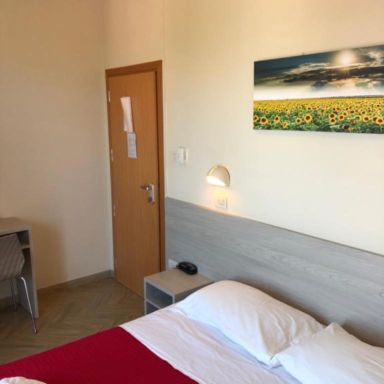 Hotel Lem - Doppel- oder Zweibettzimmer - 8