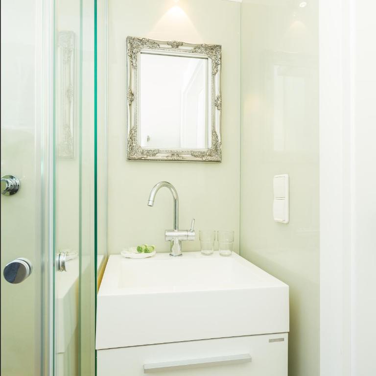 Room 4 & 5 Apartments - Apartment - 3
