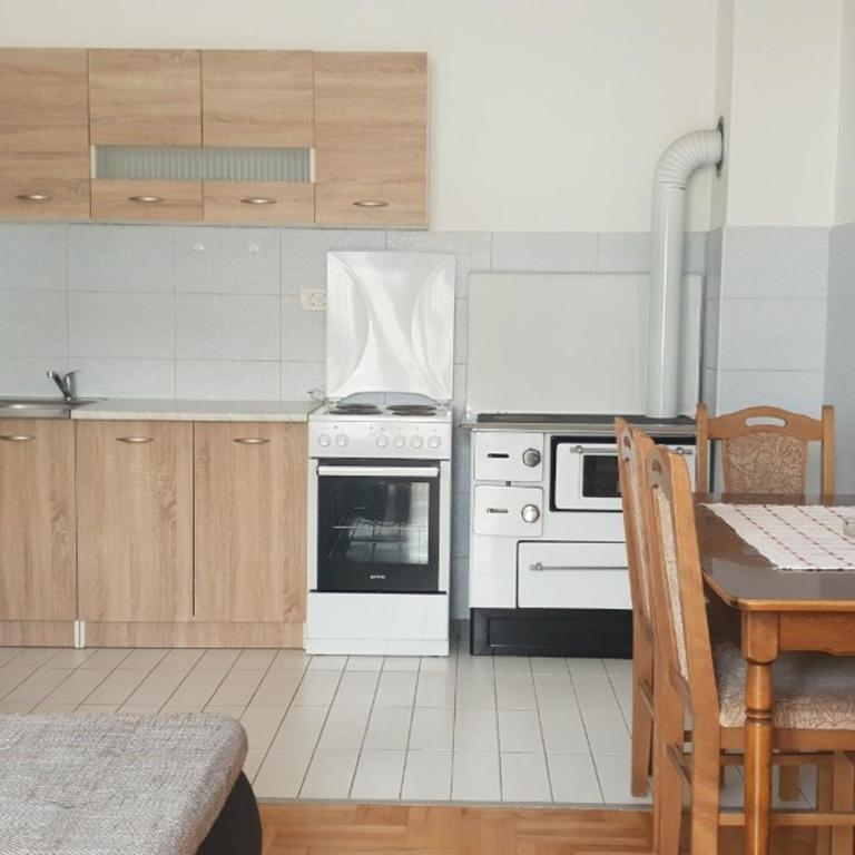Zazaa apartment - Two-Bedroom Apartment - 1