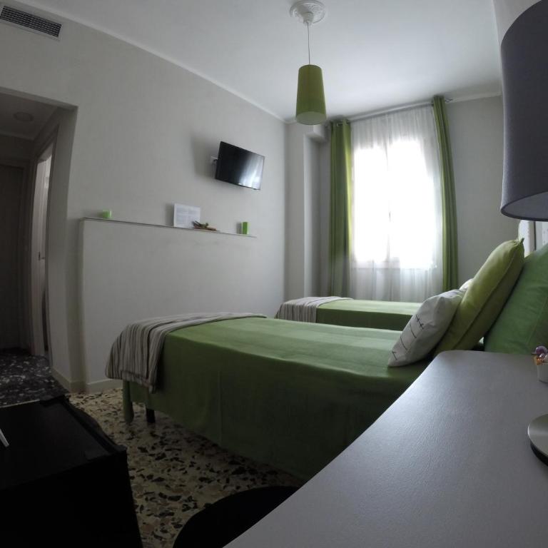 Musica Guest House - Standard Twin Room - 3