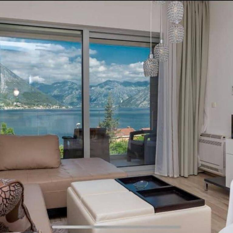 LaNi Lux View with Swimming Pool - One-Bedroom Apartment - 5