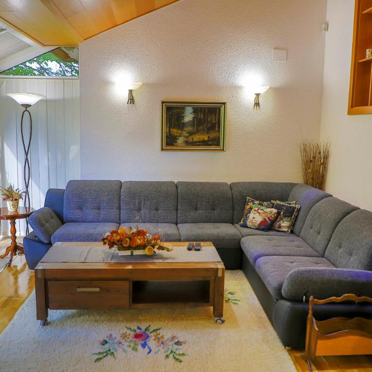 Holiday Home Villa Sara - Three-Bedroom Villa - 91