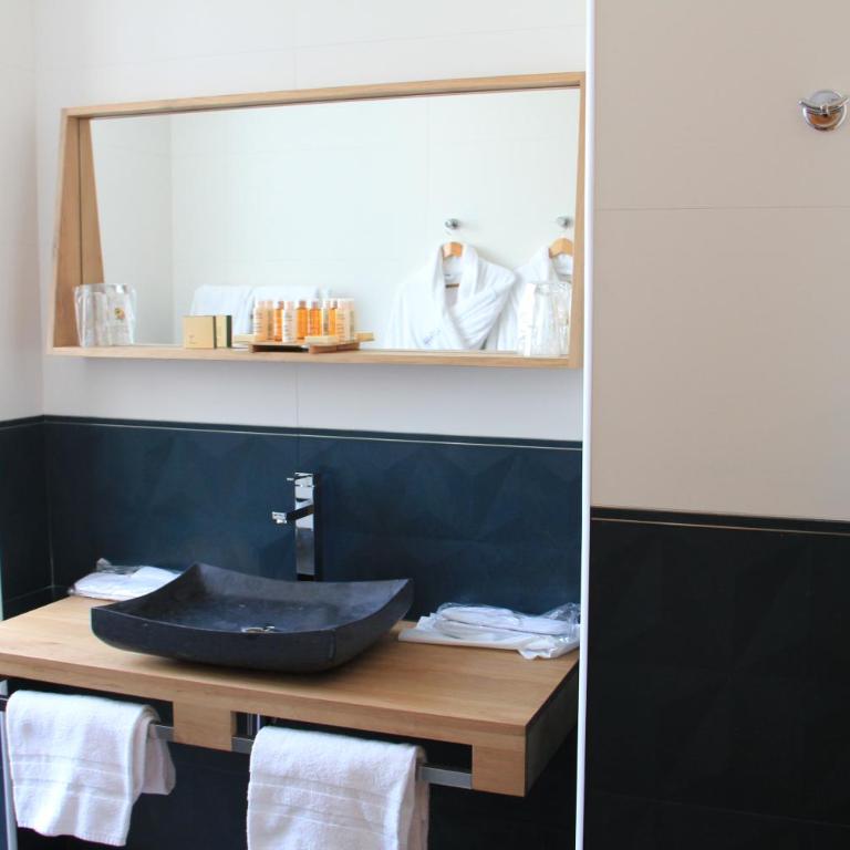 Le Diana Hôtel & Spa - Chambre Double - Vue sur Parc - 1