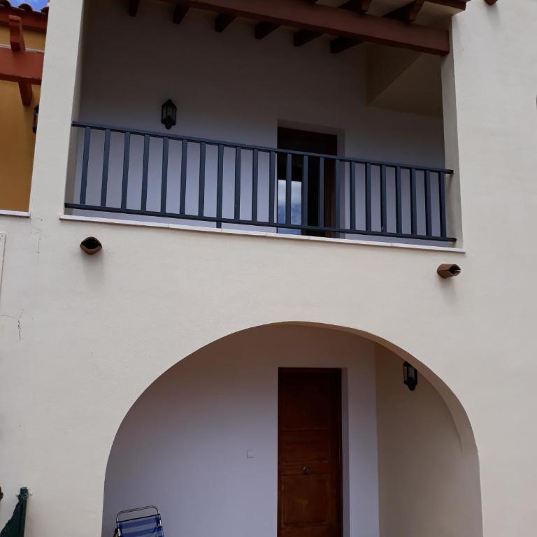 SEMON HOUSE - Three-Bedroom House - 5
