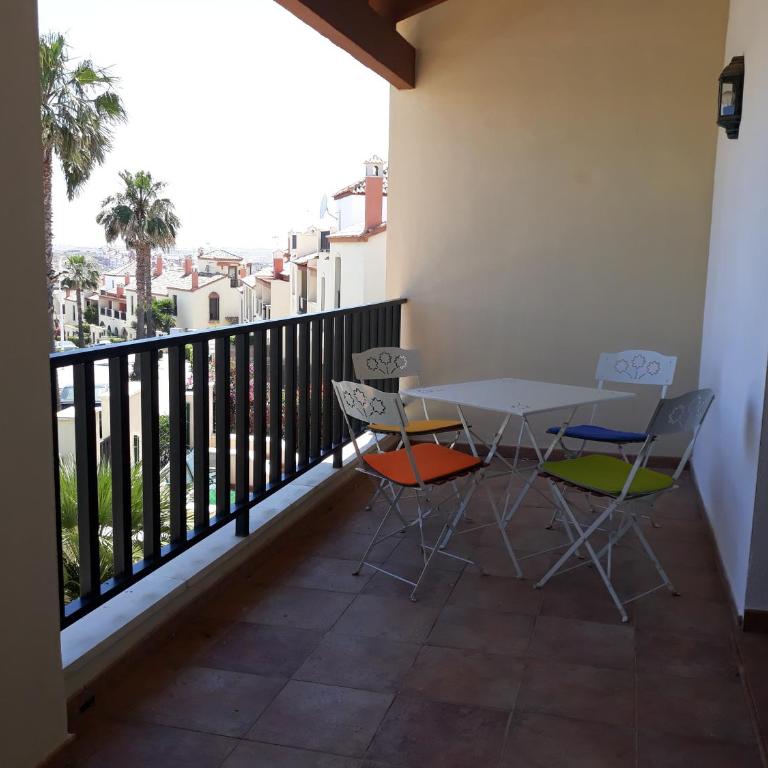 SEMON HOUSE - Three-Bedroom House - 24