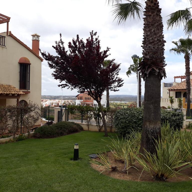 SEMON HOUSE - Three-Bedroom House - 33