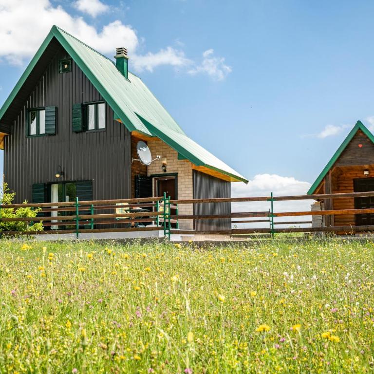 Guest house Holiday - Two-Bedroom House - 1