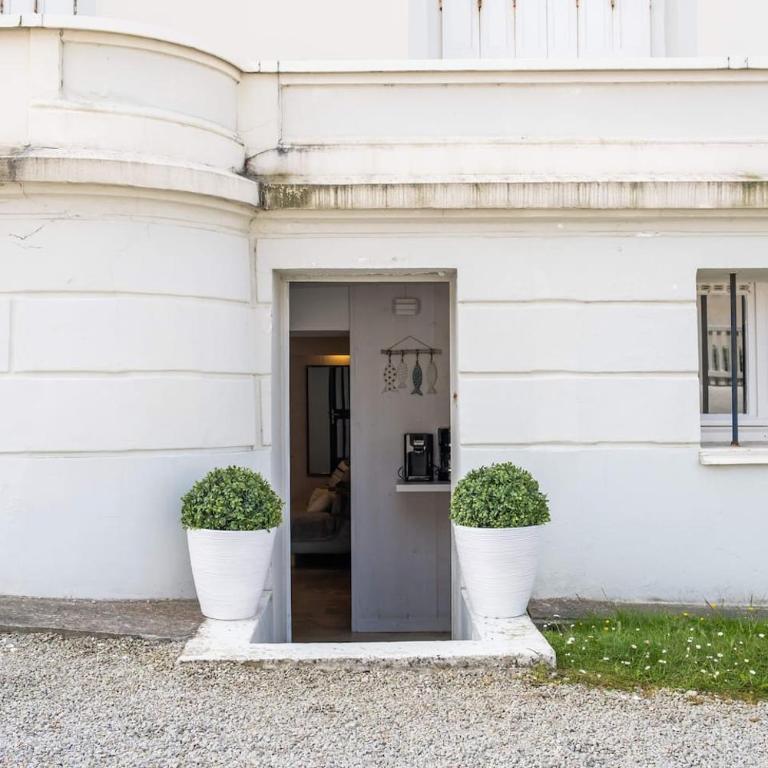 Villa St Laurent - Bel appartement refait à neuf à 50 m de la Plage - Apartamento - 27