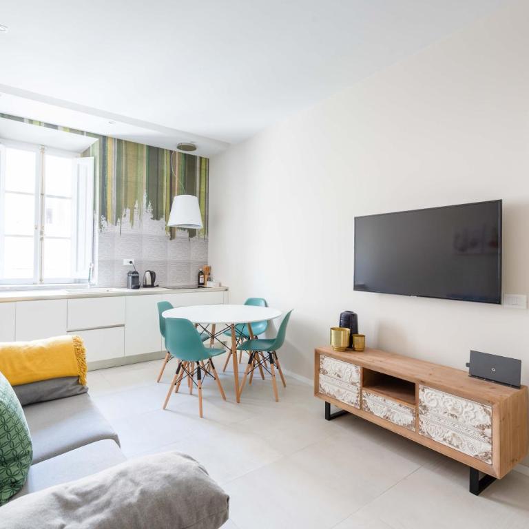 SuityRHome RioneMonti54 - Appartamento con 2 Camere da Letto - 2