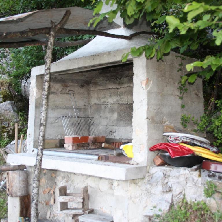Apartmani Rocen - Two-Bedroom House - 11