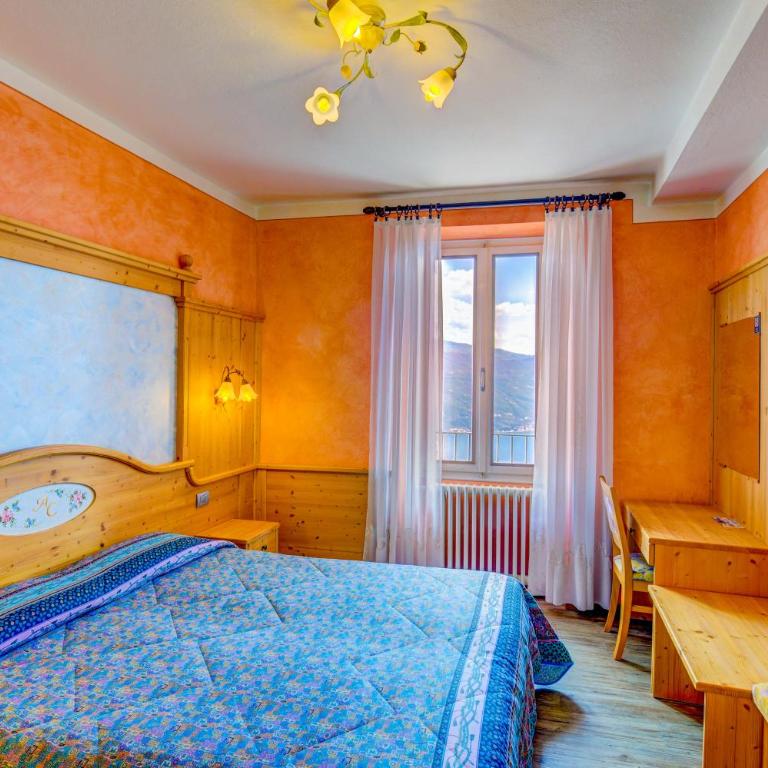 Hotel Castello - Camera Matrimoniale/Doppia con Letti Singoli - 1