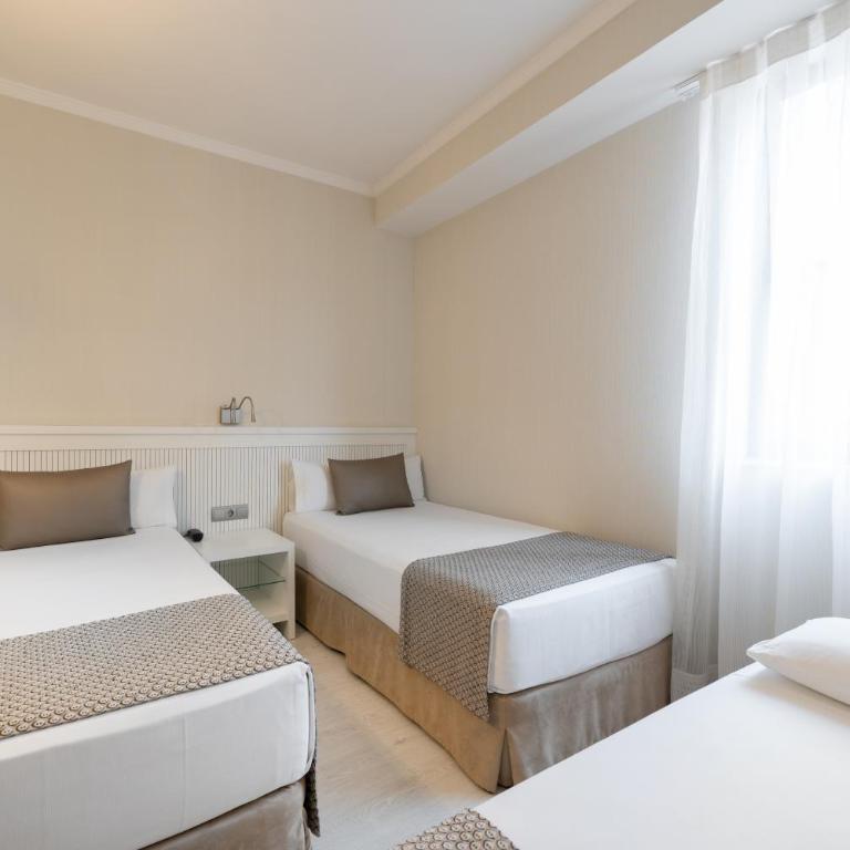 Catalonia Roma - Triple Room - 4