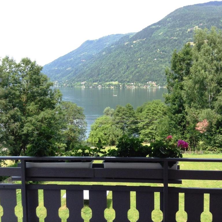 Appartementhaus Karantanien am Ossiacher See - Apartment mit 1 Schlafzimmer, Balkon und Seeblick - 2