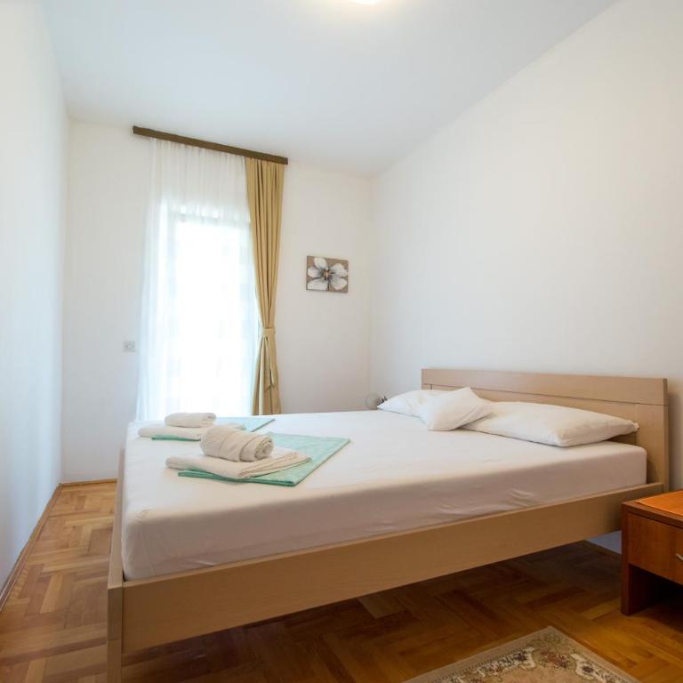 Guesthouse Dapcevic - One-Bedroom Suite - 12
