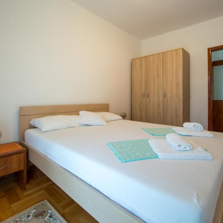 Guesthouse Dapcevic - One-Bedroom Suite - 10