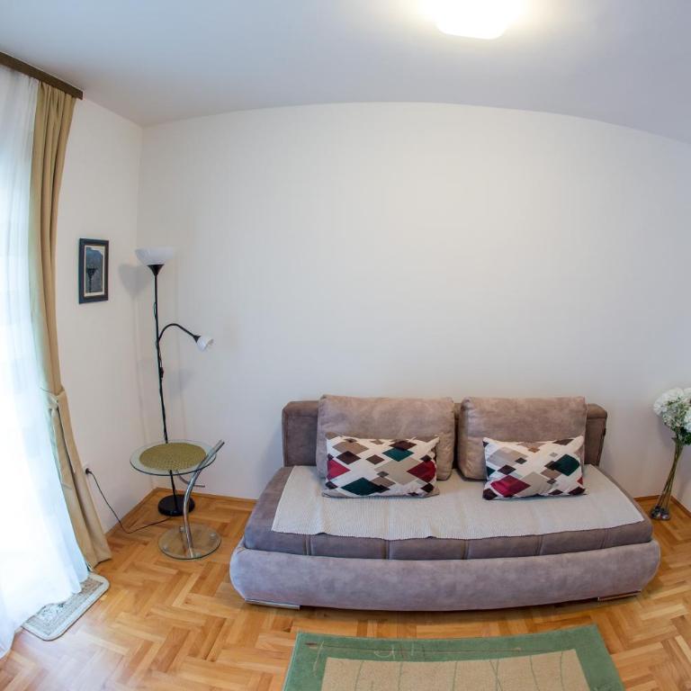 Guesthouse Dapcevic - One-Bedroom Suite - 5