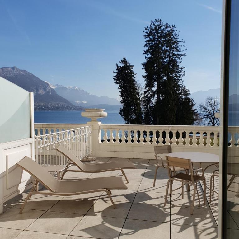 Impérial Palace - Chambre Lac Deluxe avec Terrasse - Accès au Spa Inclus - Réservation Nécessaire - 4