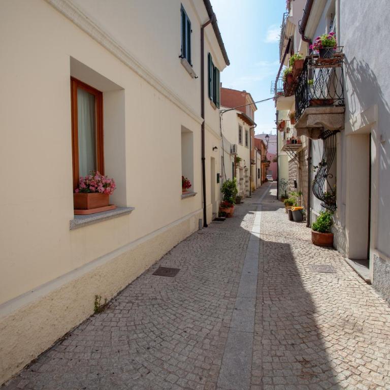 Genius Loci Cozy house with garden in the old town - One-Bedroom Apartment - 40