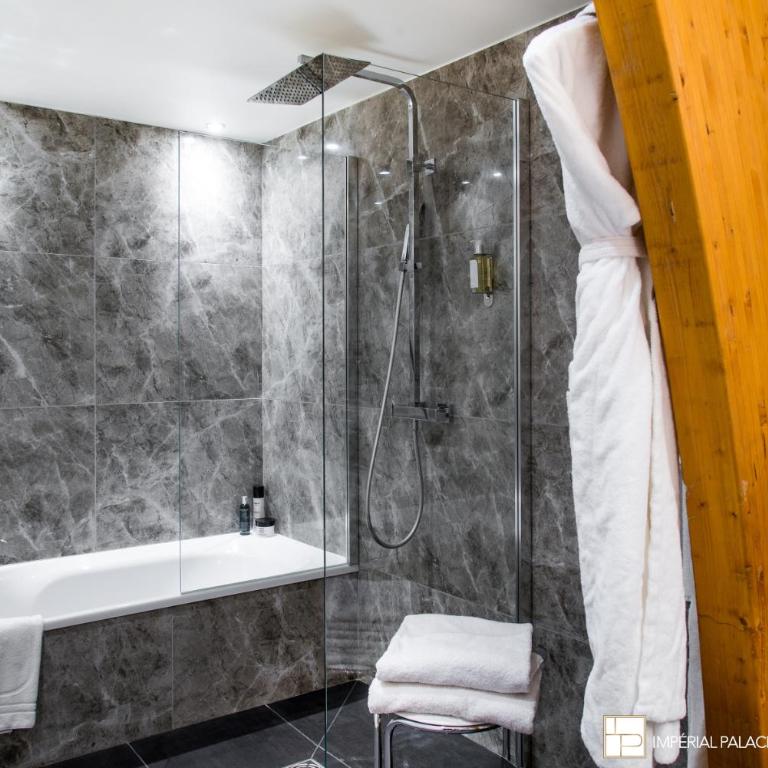 Impérial Palace - Suite Exécutive - Accès au Spa Inclus - Réservation Nécessaire - 1