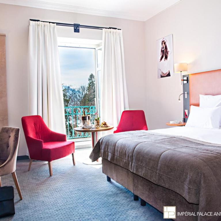 Impérial Palace - Chambre Prestige Lac avec Balcon - Accès au Spa Inclus - Réservation Nécessaire - 2