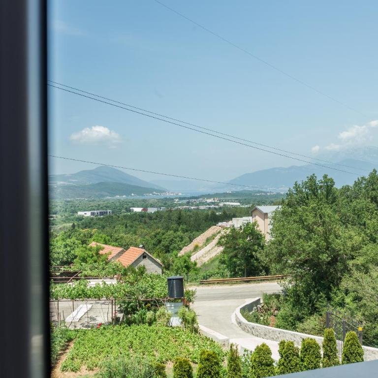 Villa Mina - Three-Bedroom Villa - 21