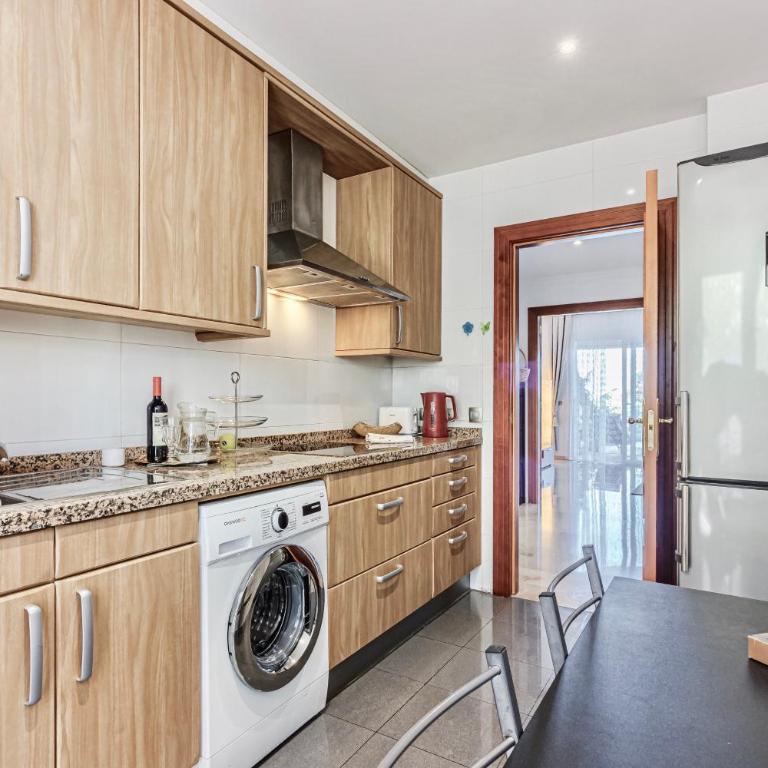 Spacious Apartment with Garden & Terrace - Apartment - Ground Floor - 29