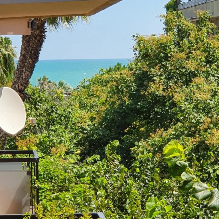 Luxury Penthouse with Sea View - City Center - Apartment - 56