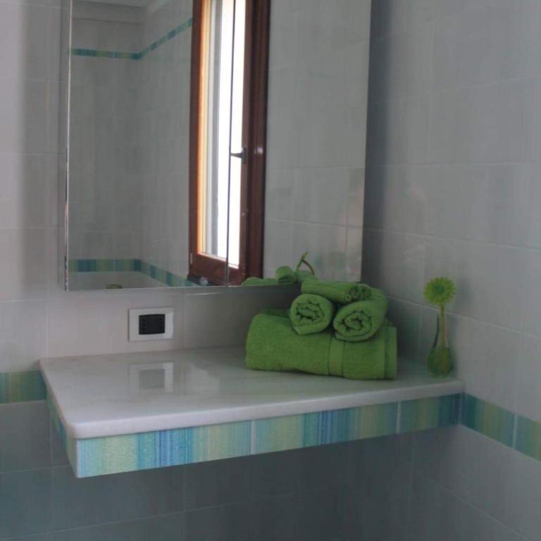 B&B DA CHIARA SEA SIGHT - Camera Familiare con Vista Mare - 9