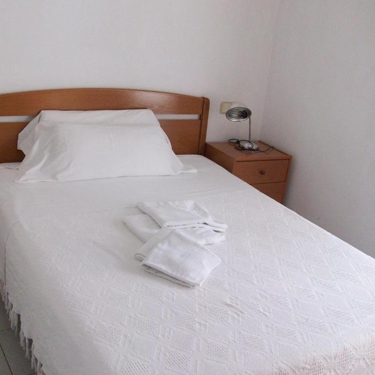 Pensió Viladomat - Habitación Doble con baño compartido - 1 o 2 camas - 3