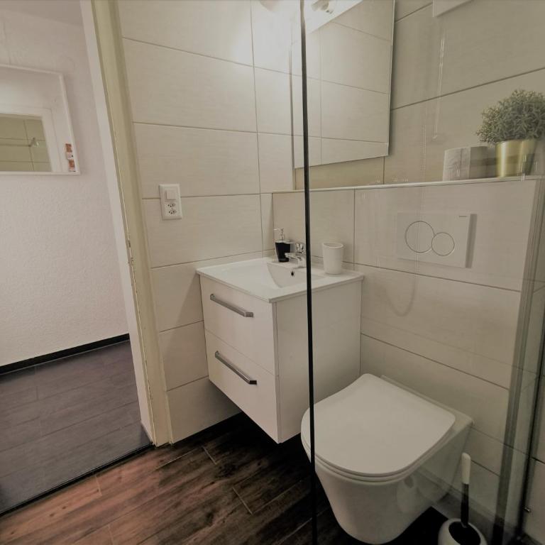 Apartments Steinbock - Mountain Views & Central Location - Apartamento con balcón - 8