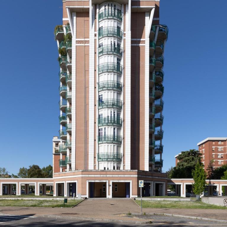 B&B Bologna Fair Tower - Camera Matrimoniale/Doppia con Letti Singoli con Bagno Privato - 4