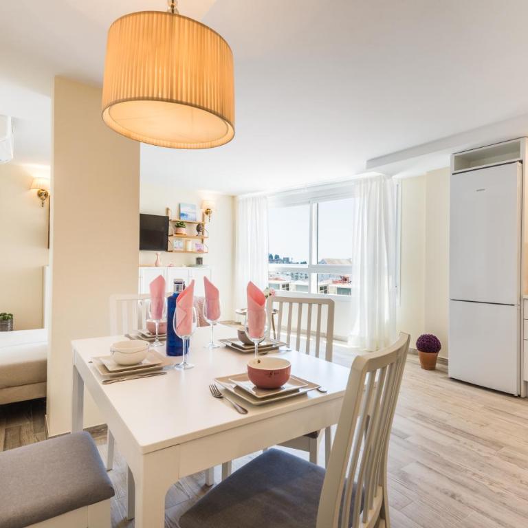 Malaga Centre Apartment with Parking - Apartamento de 2 dormitorios - 2