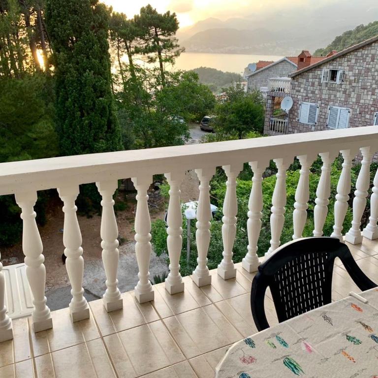 Apartman Drago Sveti Stefan - Apartman sa Pogledom na More - 2