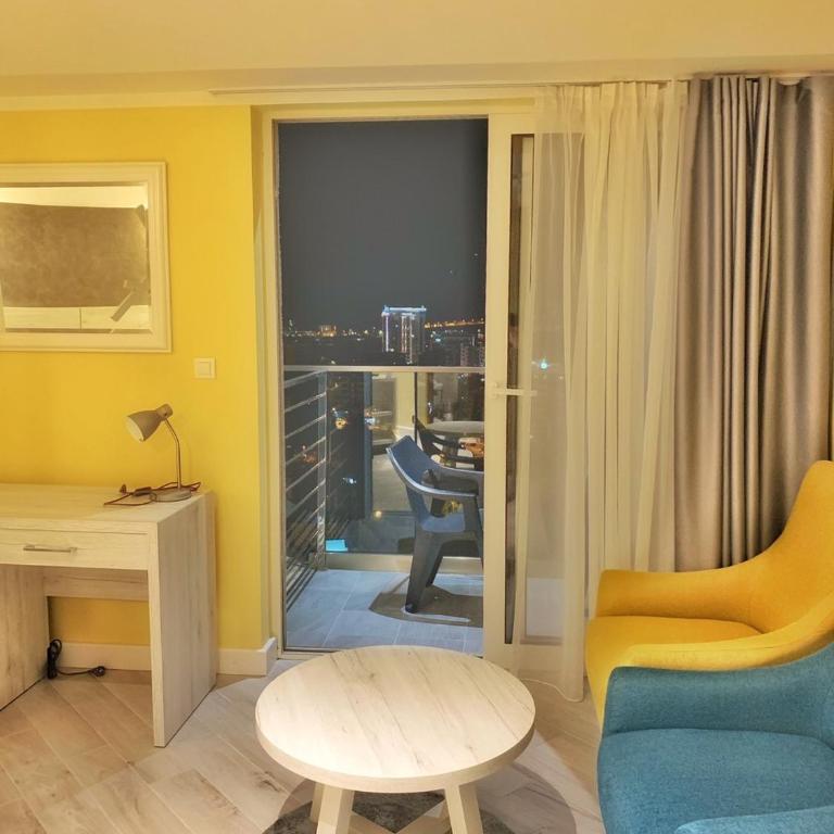 Hotel Pierina - Deluks Dvokrevetna Soba sa Bračnim Krevetom i Pogledom na More - 7