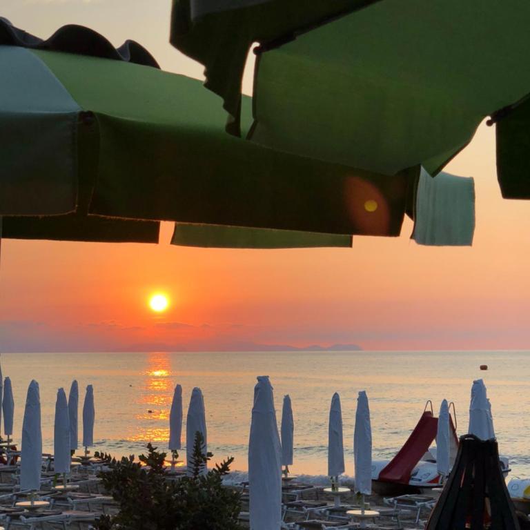 Amarea Casa Vacanze - Casa con 3 Camere da Letto - 35