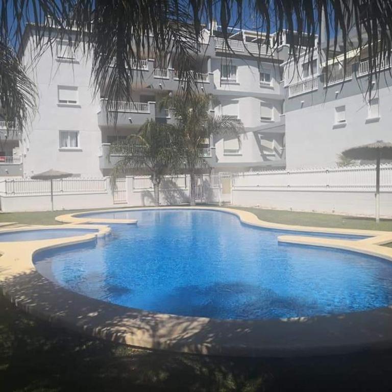 Casa Gloria con gran patio y acceso directo a piscina - Apartamento con terraza - 7